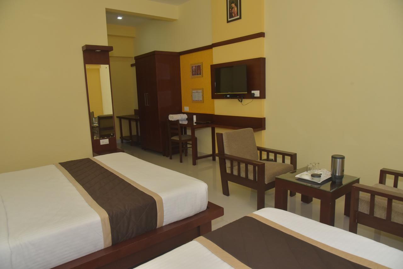 Hotel Akshayadhara Subrahmanya Extérieur photo